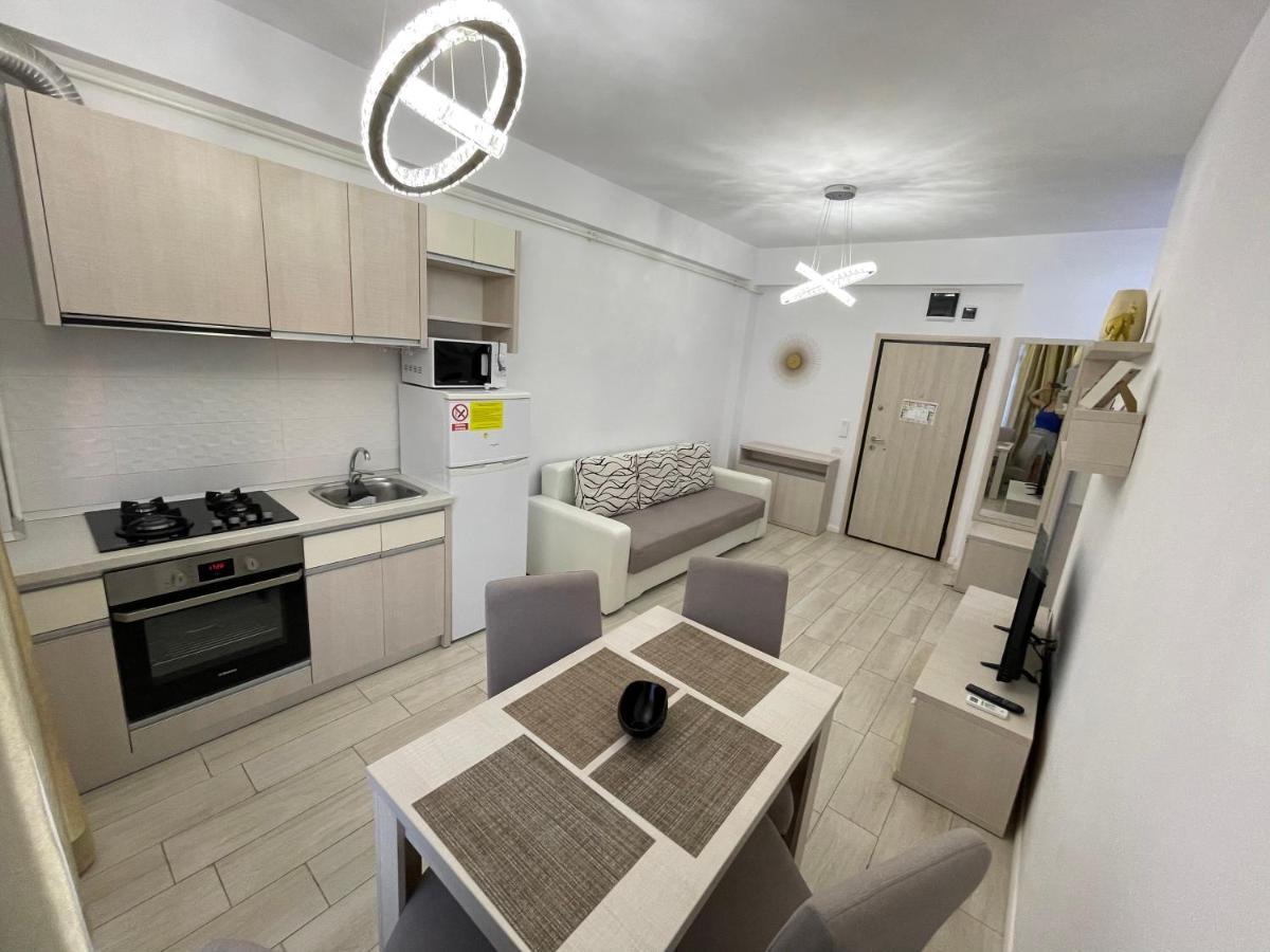 Apartamento Selena By The Sea Mamaia Exterior foto